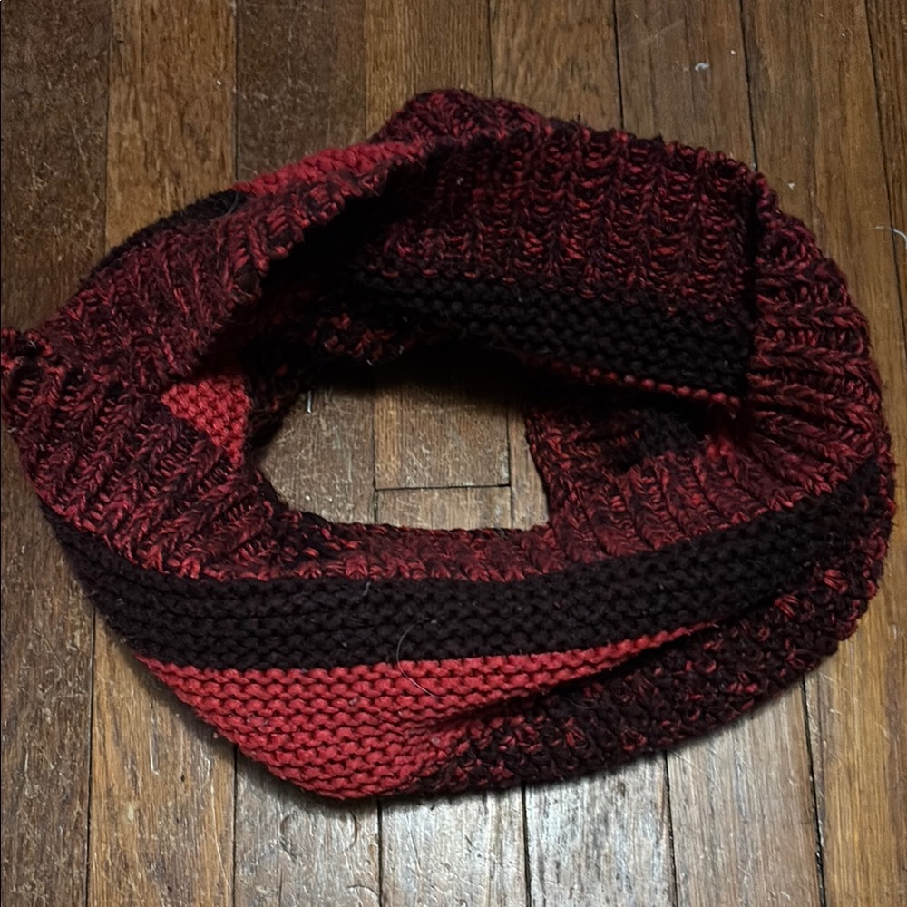 Gap Red and Black Knit Infinity Scarf